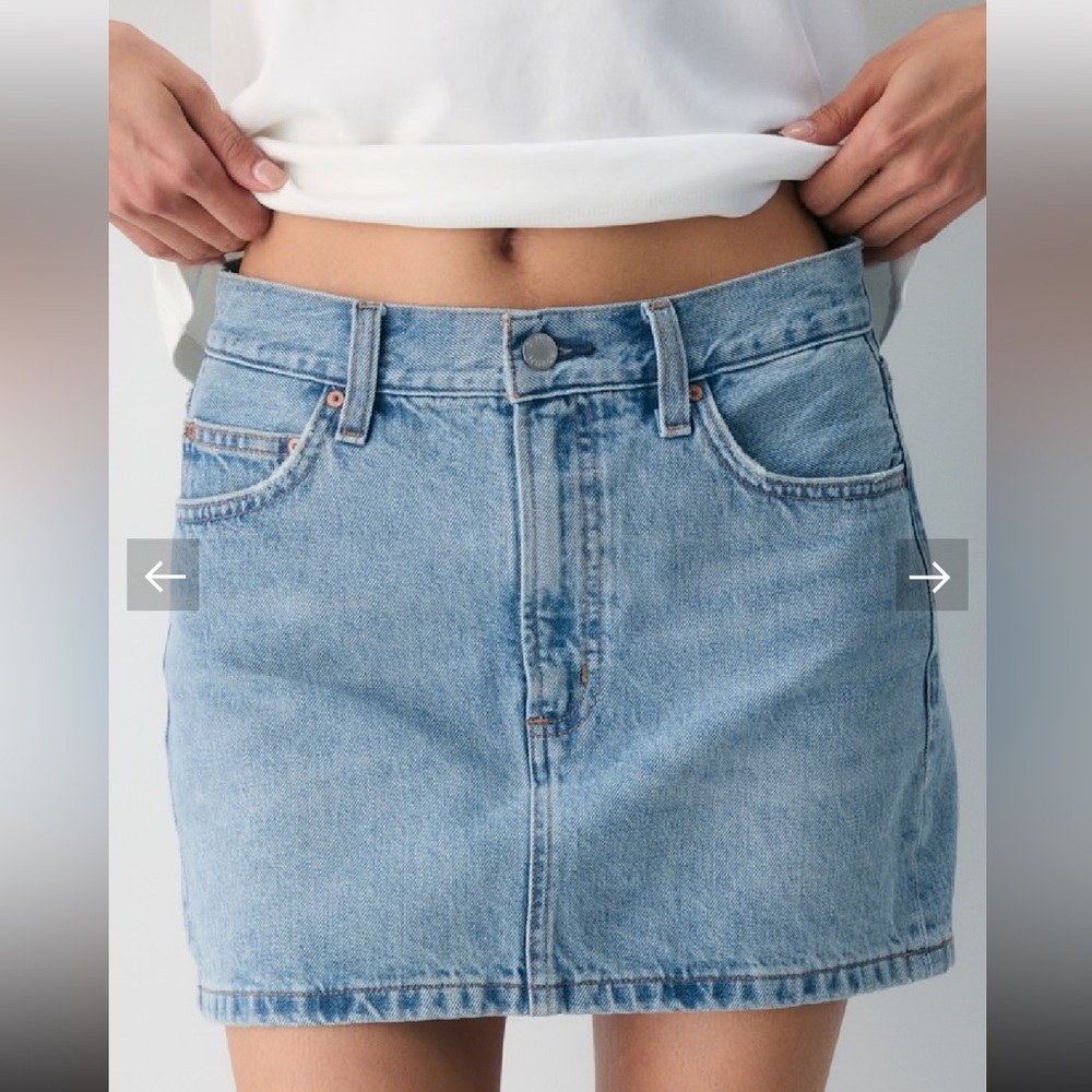 Aritzia Denim Forum The '90s Ricci Denim Jean Skirt, size 23 - Picture 7 of 15